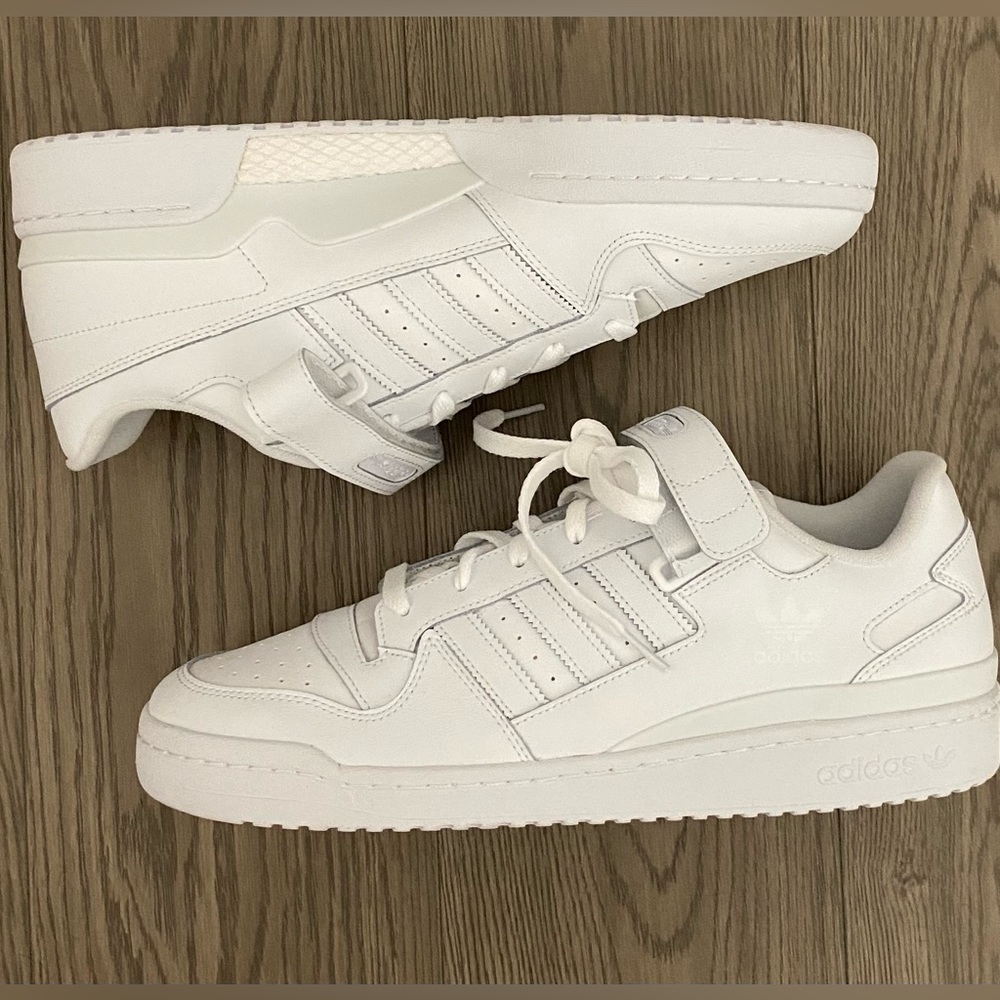 Adidas Forum Low Brand New / Never Worn